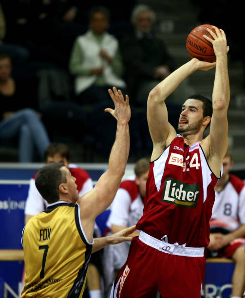 离开熟悉的 离开熟悉的